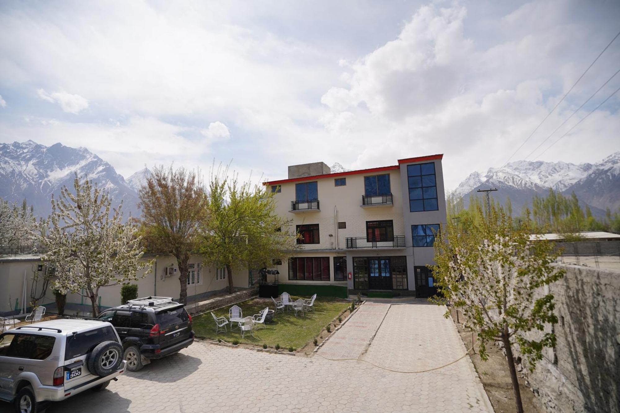 Green Orchard Skardu Exteriér fotografie